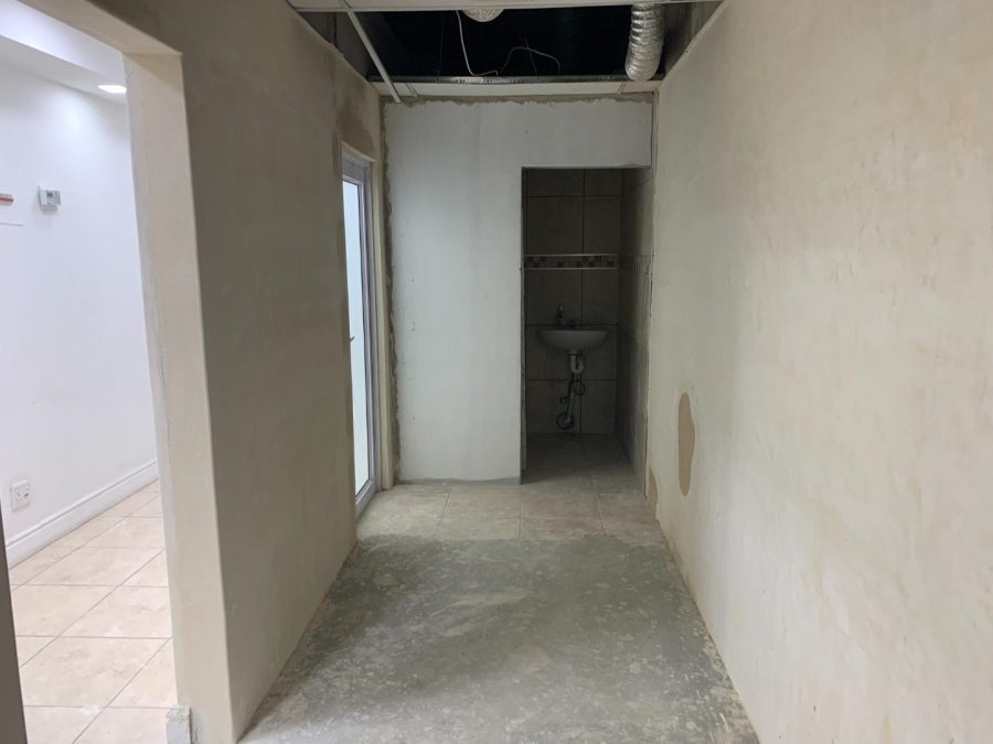 To Let Commercial Property for Rent in Kuils River Western Cape